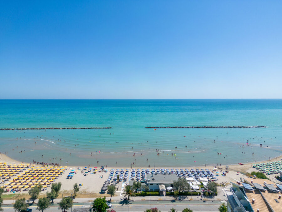 fotografia-hotel-spiaggia-drone